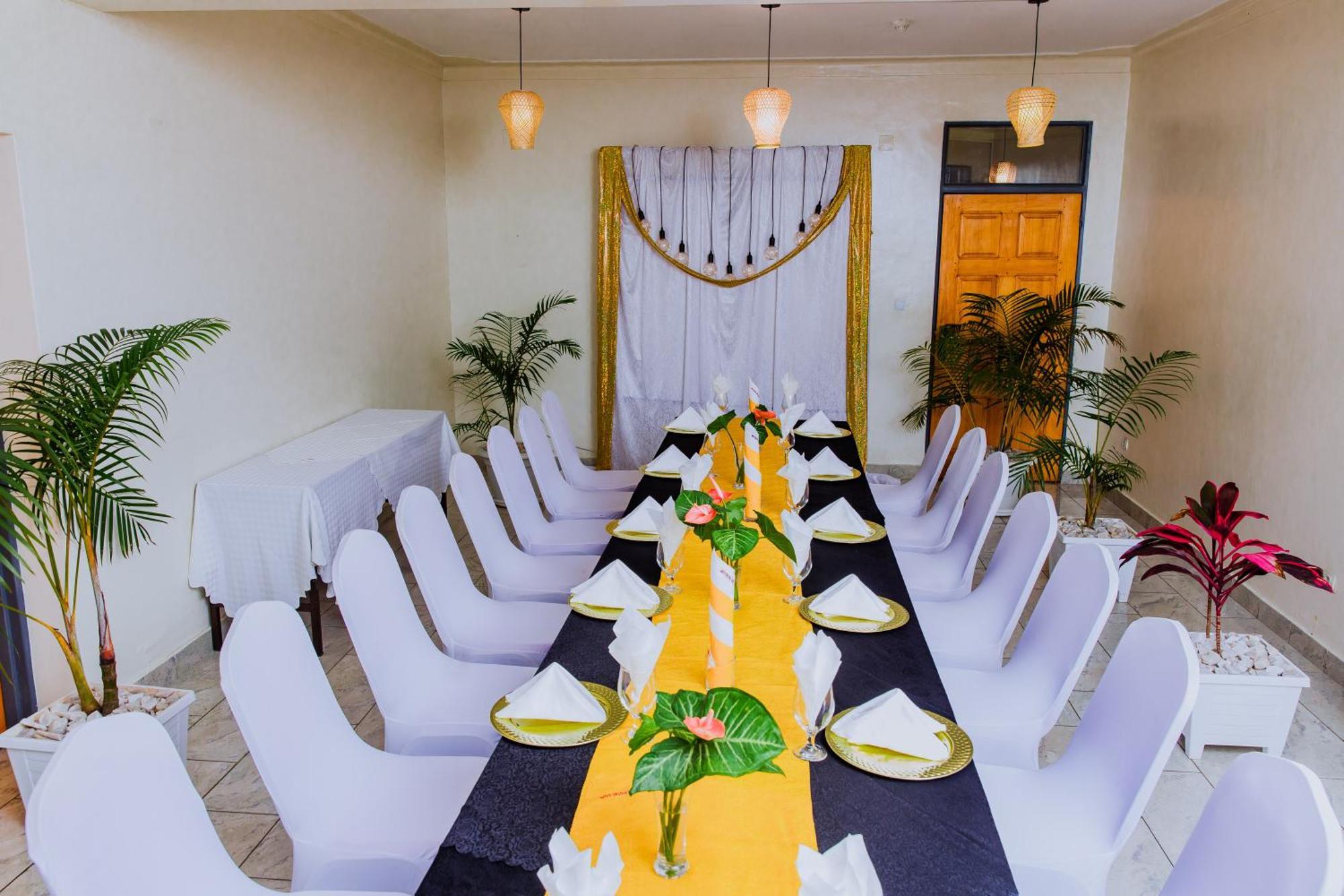 One Click Hotel كيغالي المظهر الخارجي الصورة